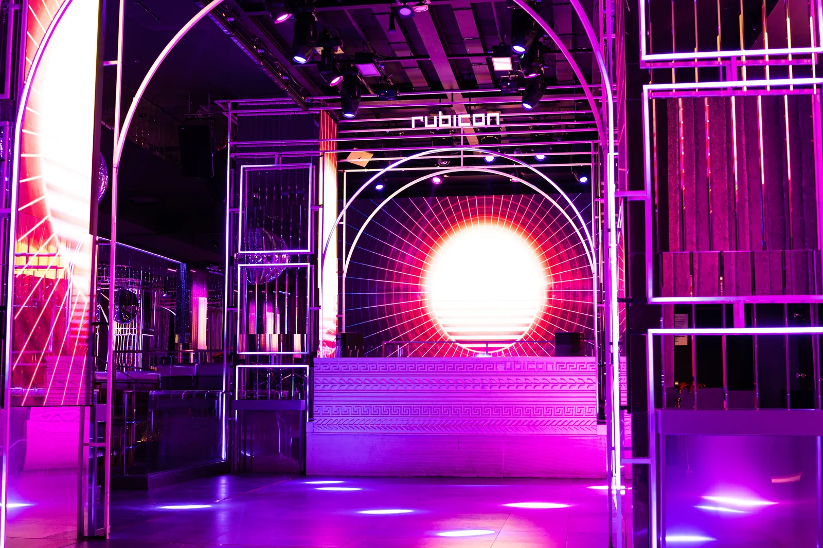 Rubicón · Escenario vacío, antes del evento